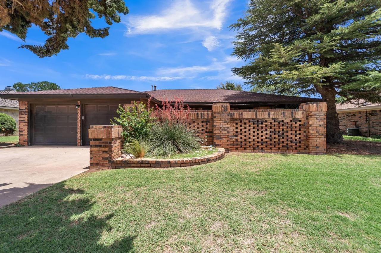Homestead House - In Shadow Hills Golf Course Division Home Lubbock Exterior foto