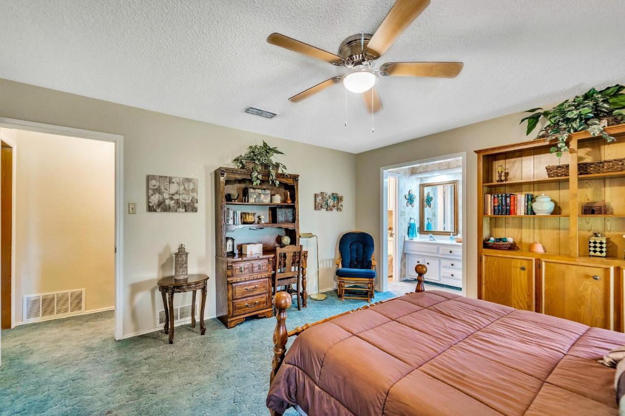 Homestead House - In Shadow Hills Golf Course Division Home Lubbock Exterior foto